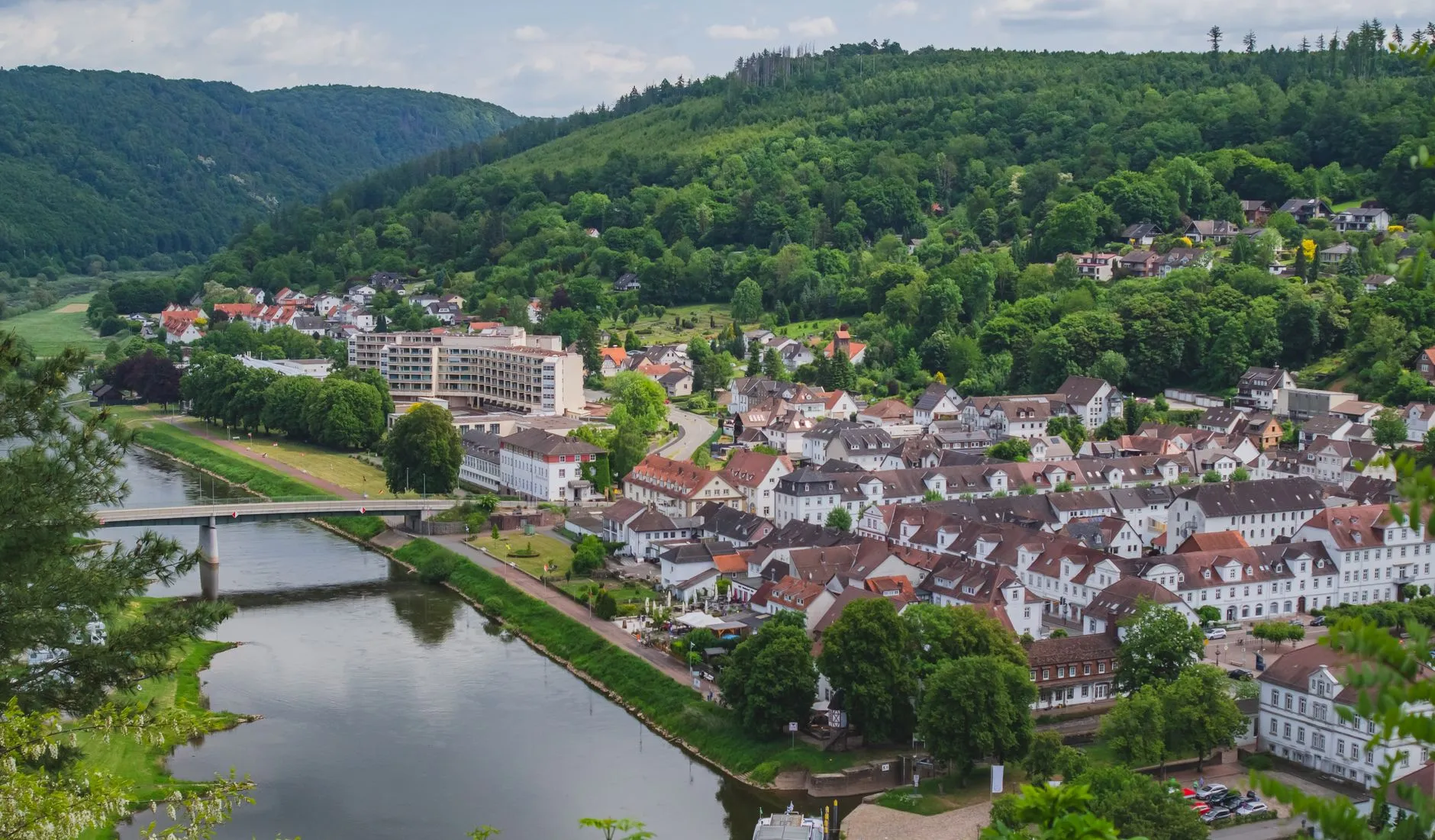 Flughafentransfer zwischen Bad Ems und dem Flughafen Frankfurt mit Chauffeur