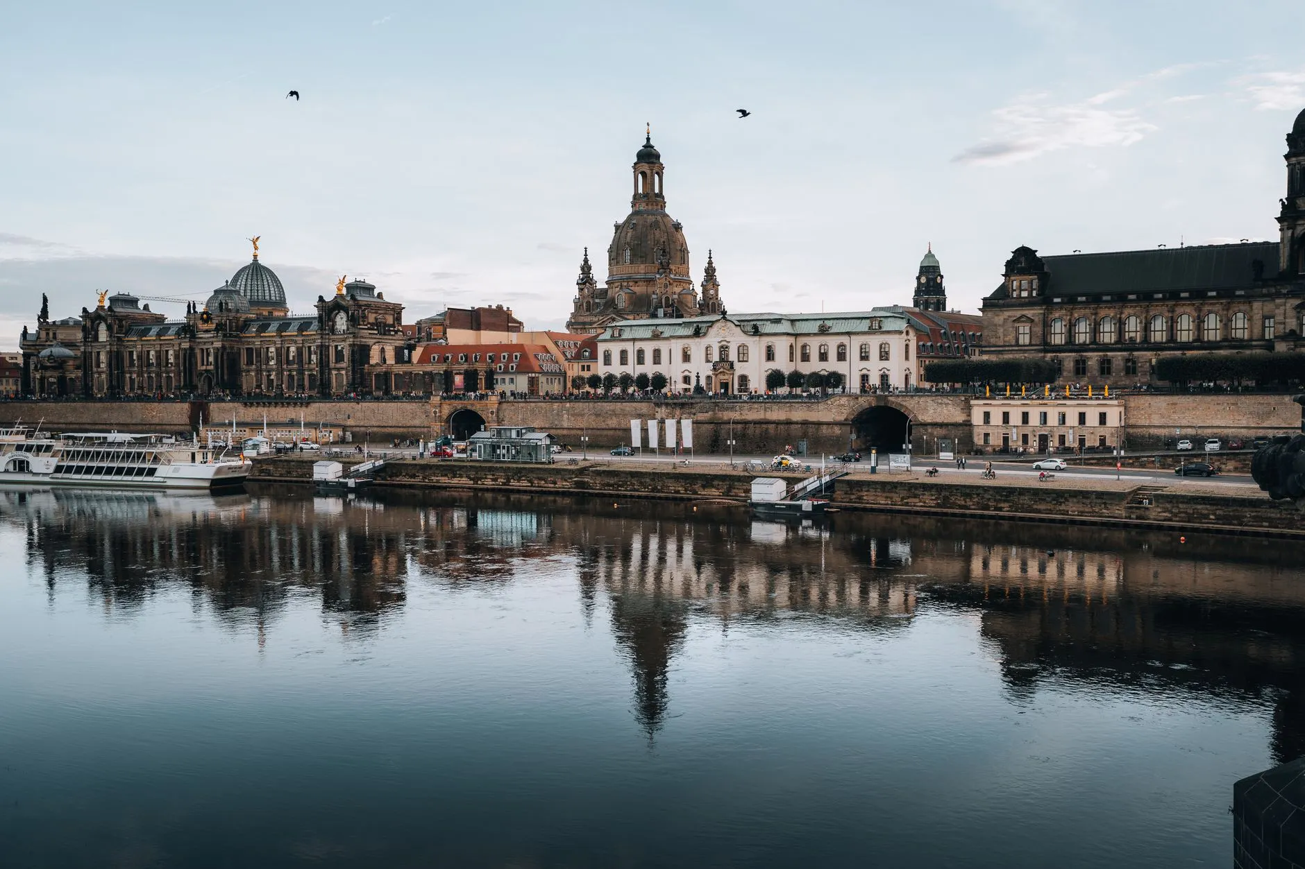 Flughafentransfer zwischen Dresden und dem Flughafen Frankfurt mit Chauffeur