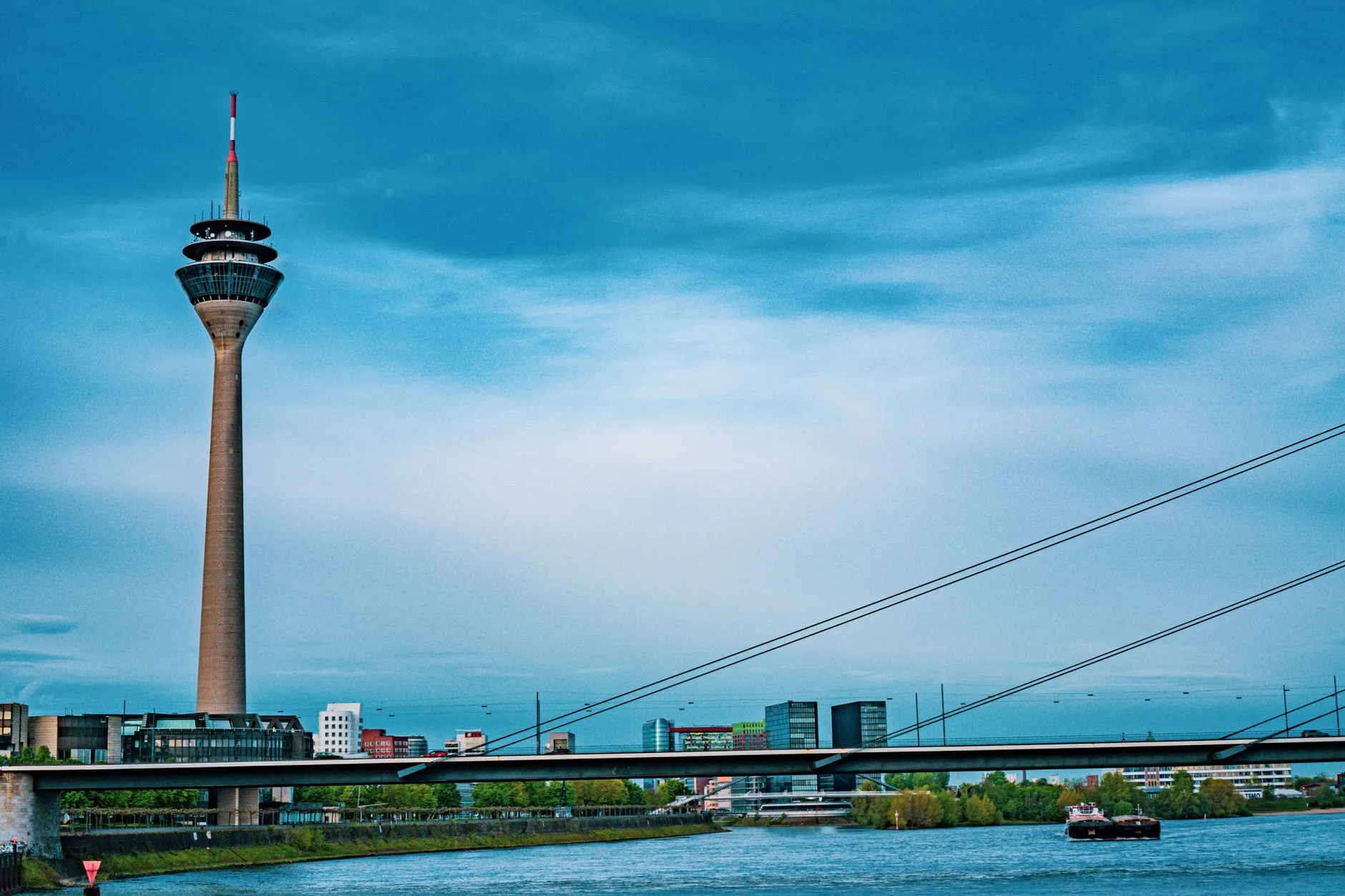 Flughafentransfer zwischen Düsseldorf und dem Flughafen Frankfurt mit Chauffeur