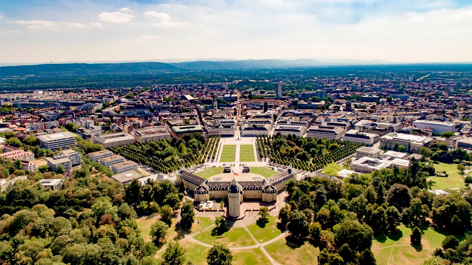 Flughafentransfer zwischen Karlsruhe und dem Flughafen Frankfurt mit Chauffeur