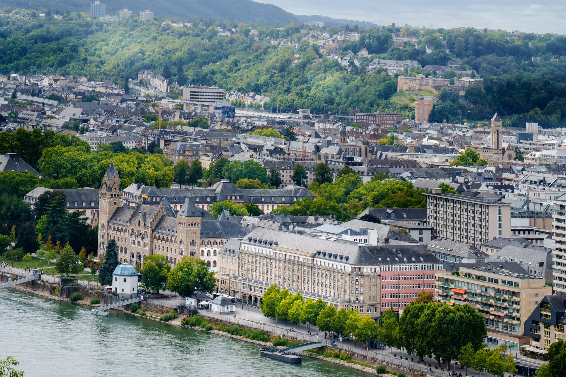 Flughafentransfer zwischen Koblenz und dem Flughafen Frankfurt mit Chauffeur