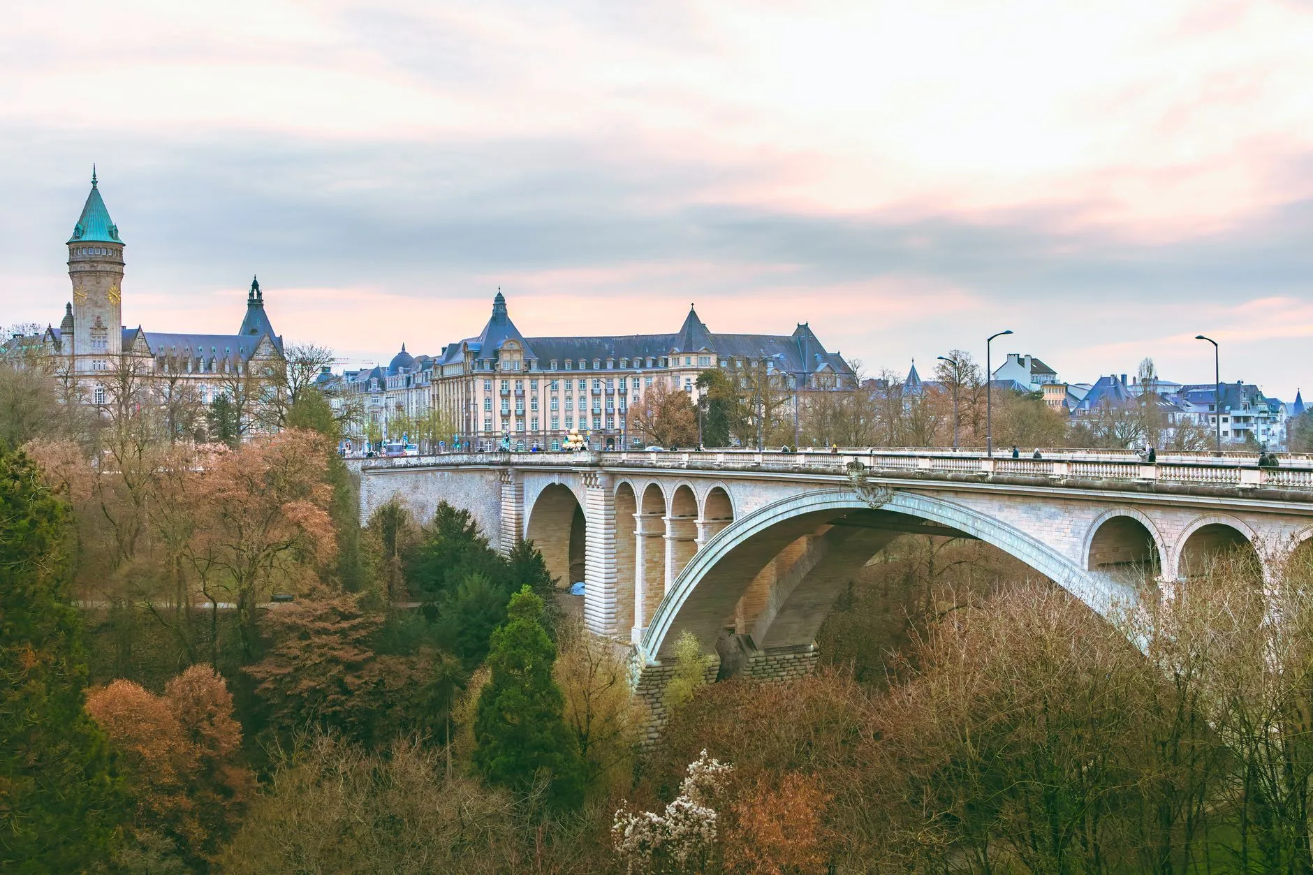 Flughafentransfer zwischen Luxemburg und dem Flughafen Frankfurt mit Chauffeur
