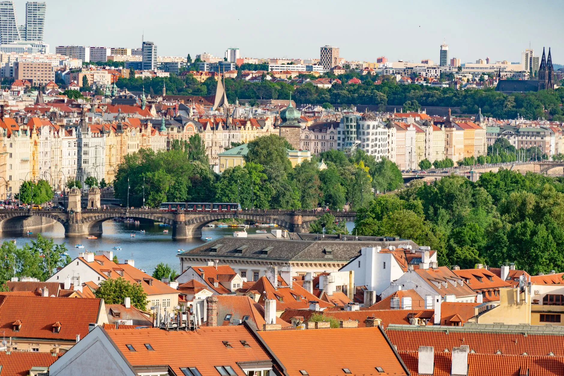 Flughafentransfer zwischen Prag und dem Flughafen Frankfurt mit Chauffeur