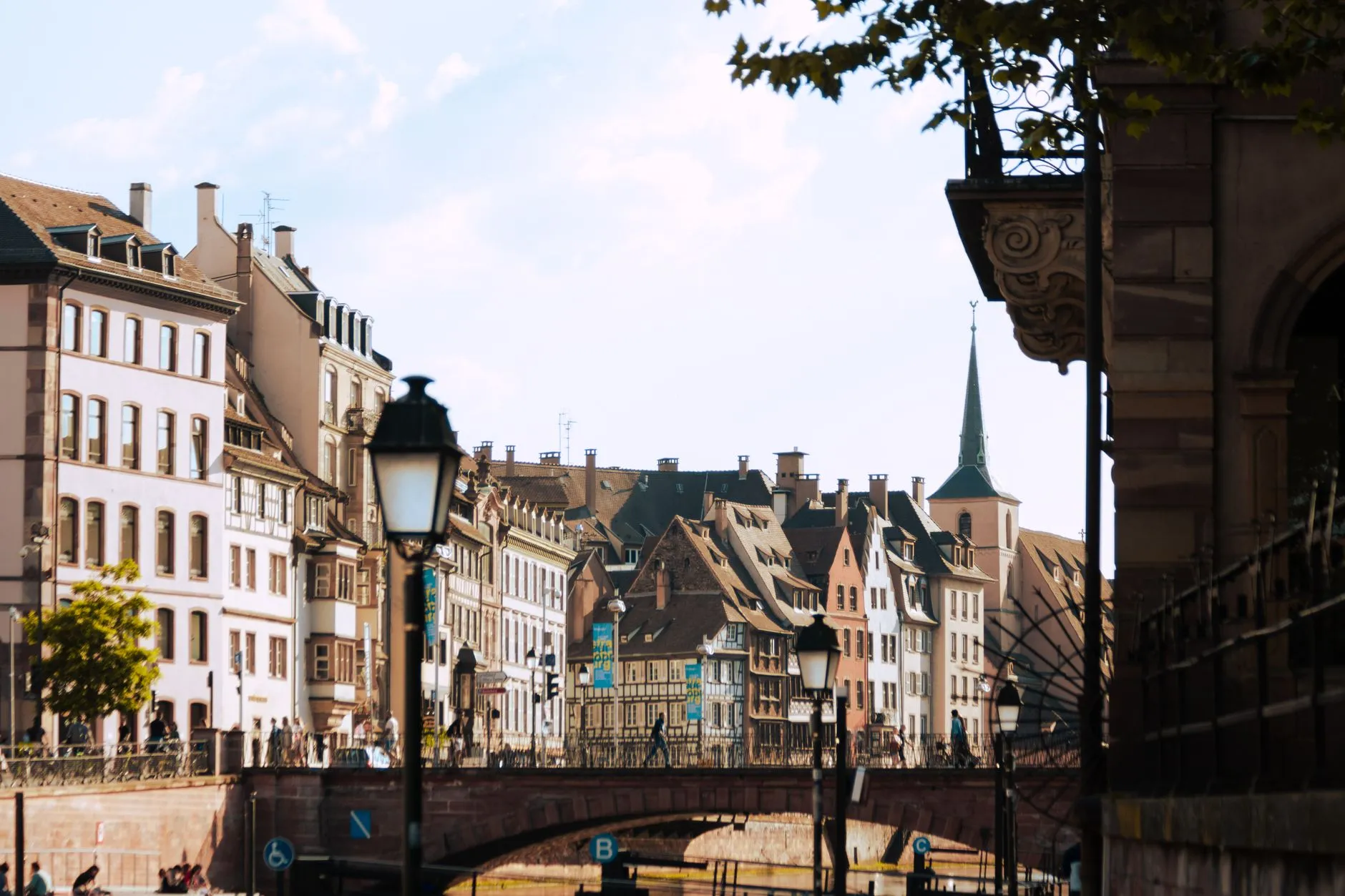 Flughafentransfer zwischen Straßburg und dem Flughafen Frankfurt mit Chauffeur