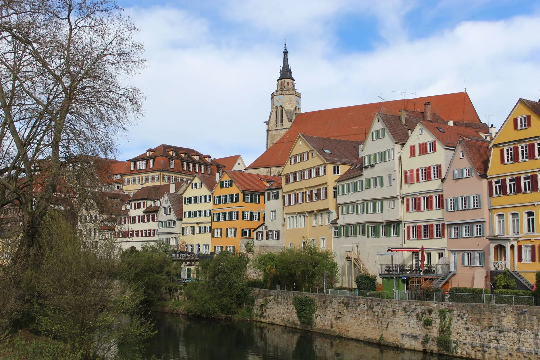 Flughafentransfer zwischen Tübingen und dem Flughafen Frankfurt mit Chauffeur