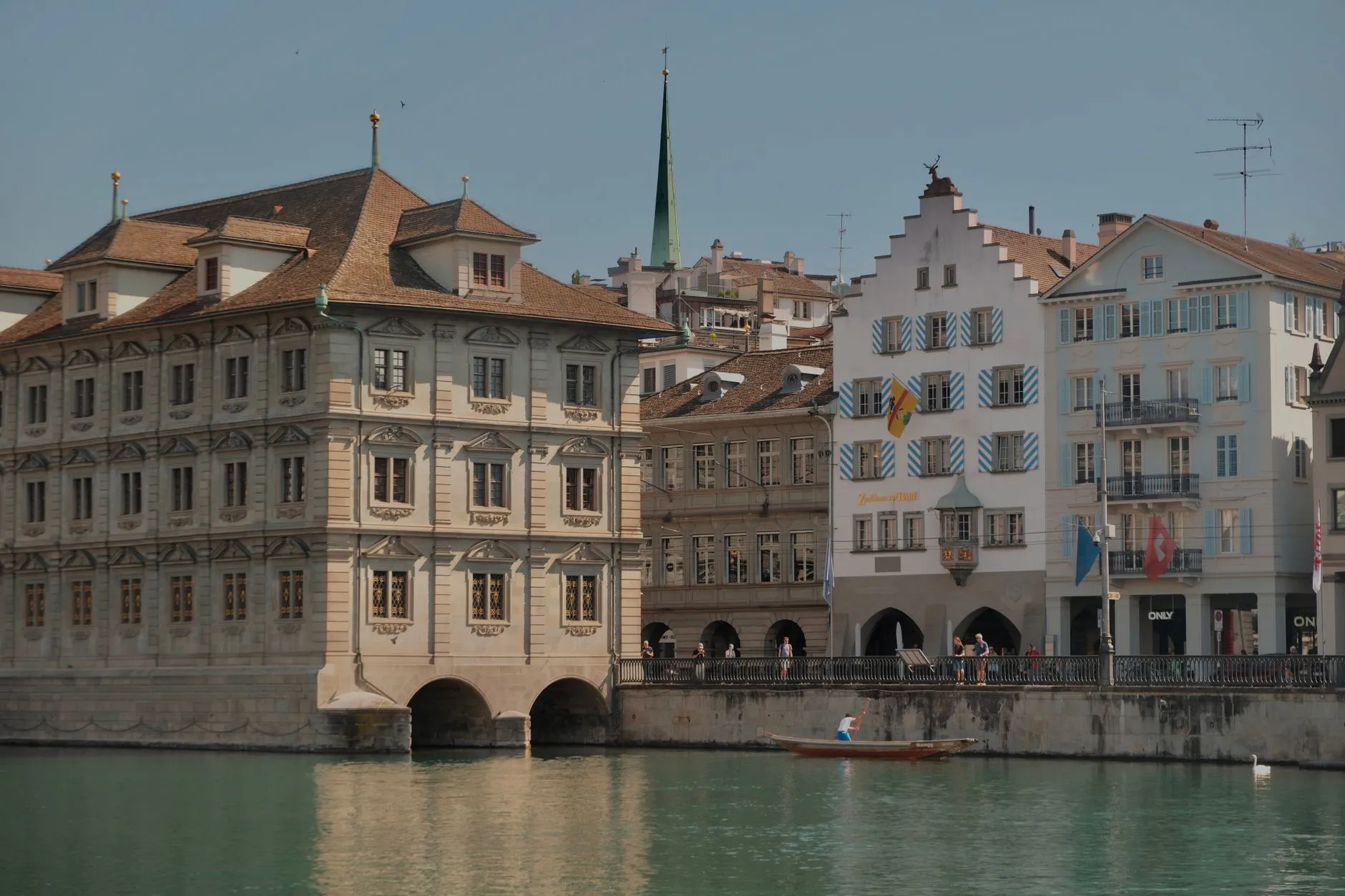 Flughafentransfer zwischen Zürich und dem Flughafen Frankfurt mit Chauffeur