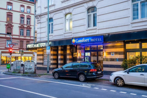 Wertheim Shopping Center to Frankfurt City Center